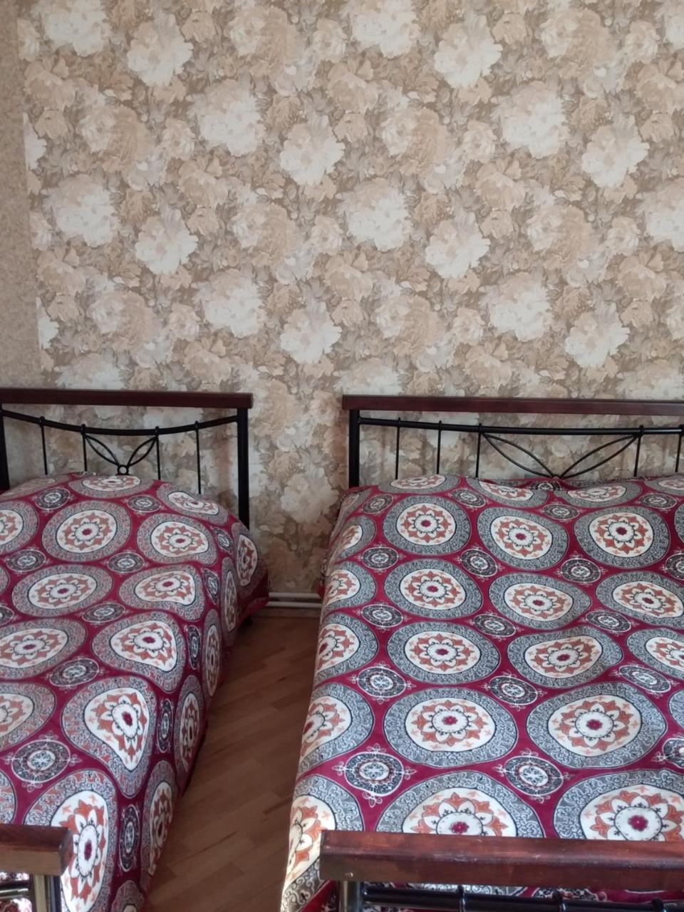 Guest House Medea Telavi Buitenkant foto